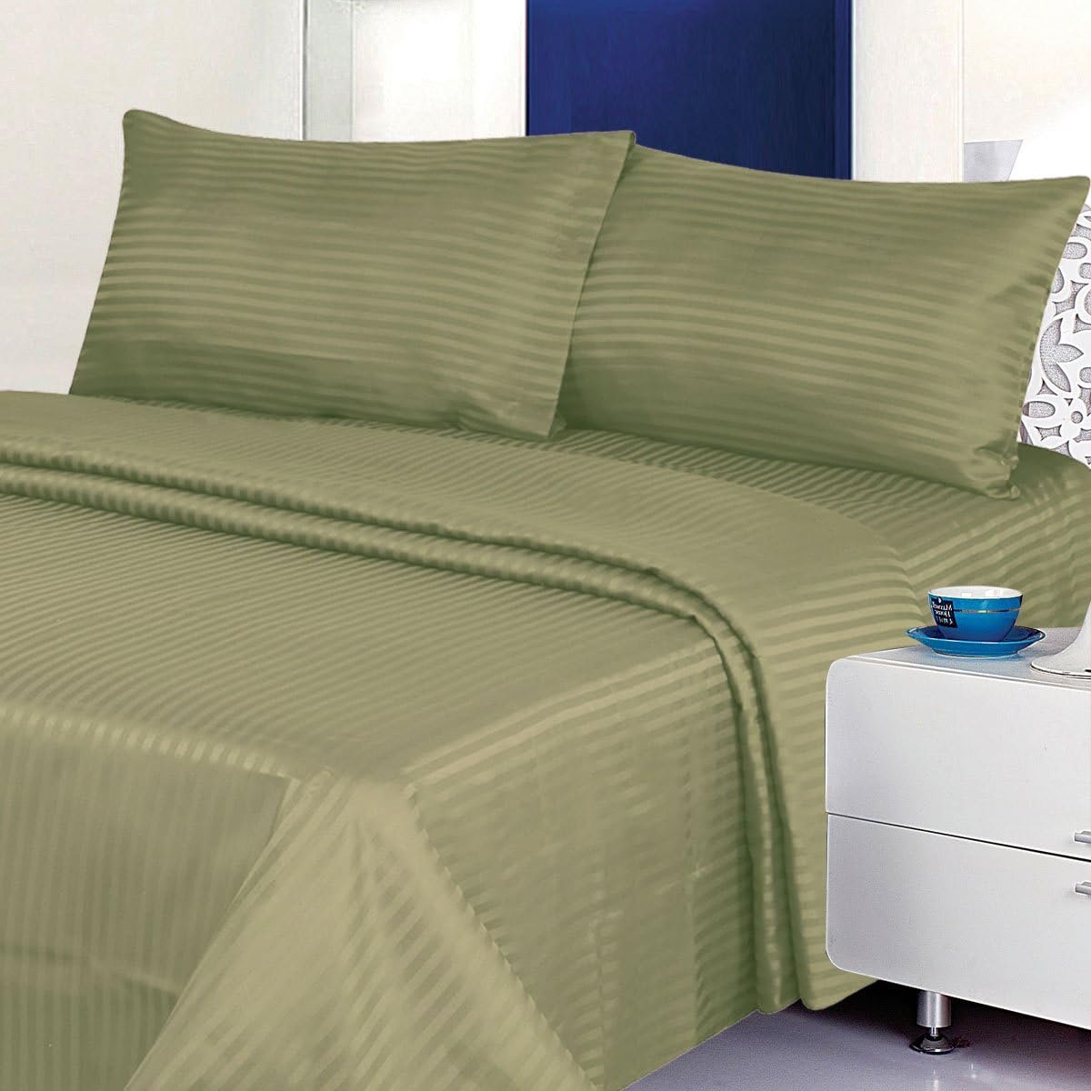 Deluxe 4 Piece Microfiber Sheet Set (Queen, Sage)
