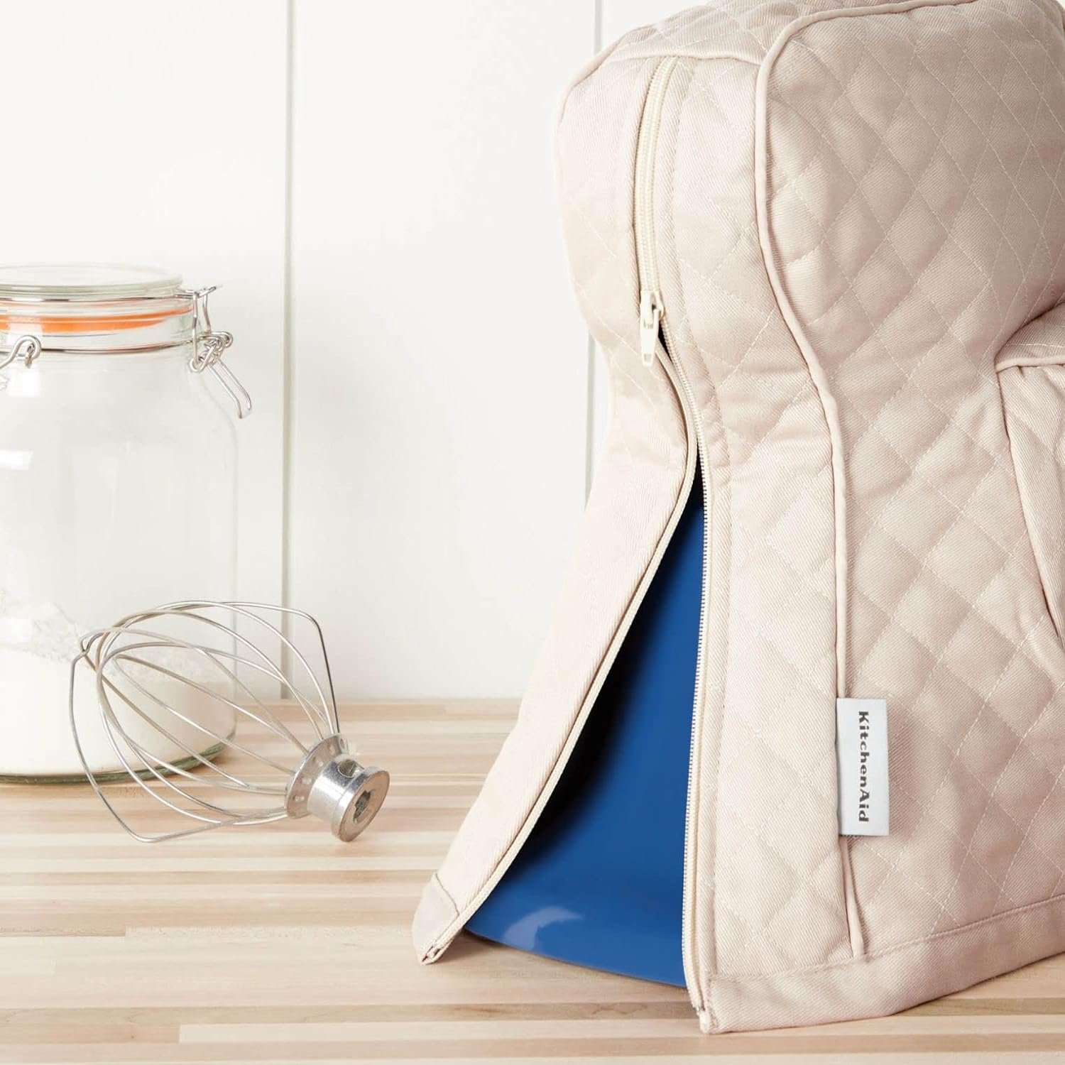 KITCHENAID Fitted Tilt-Head Stand Mixer Cover with Storage Pocket, Quilted 100% Cotton,14.4"x18"x10", Milkshake 4 KITCHENAID Fitted Tilt-Head Stand Mixer Cover with Storage Pocket, Quilted 100% Cotton,14.4"x18"x10", Milkshake - Image 4